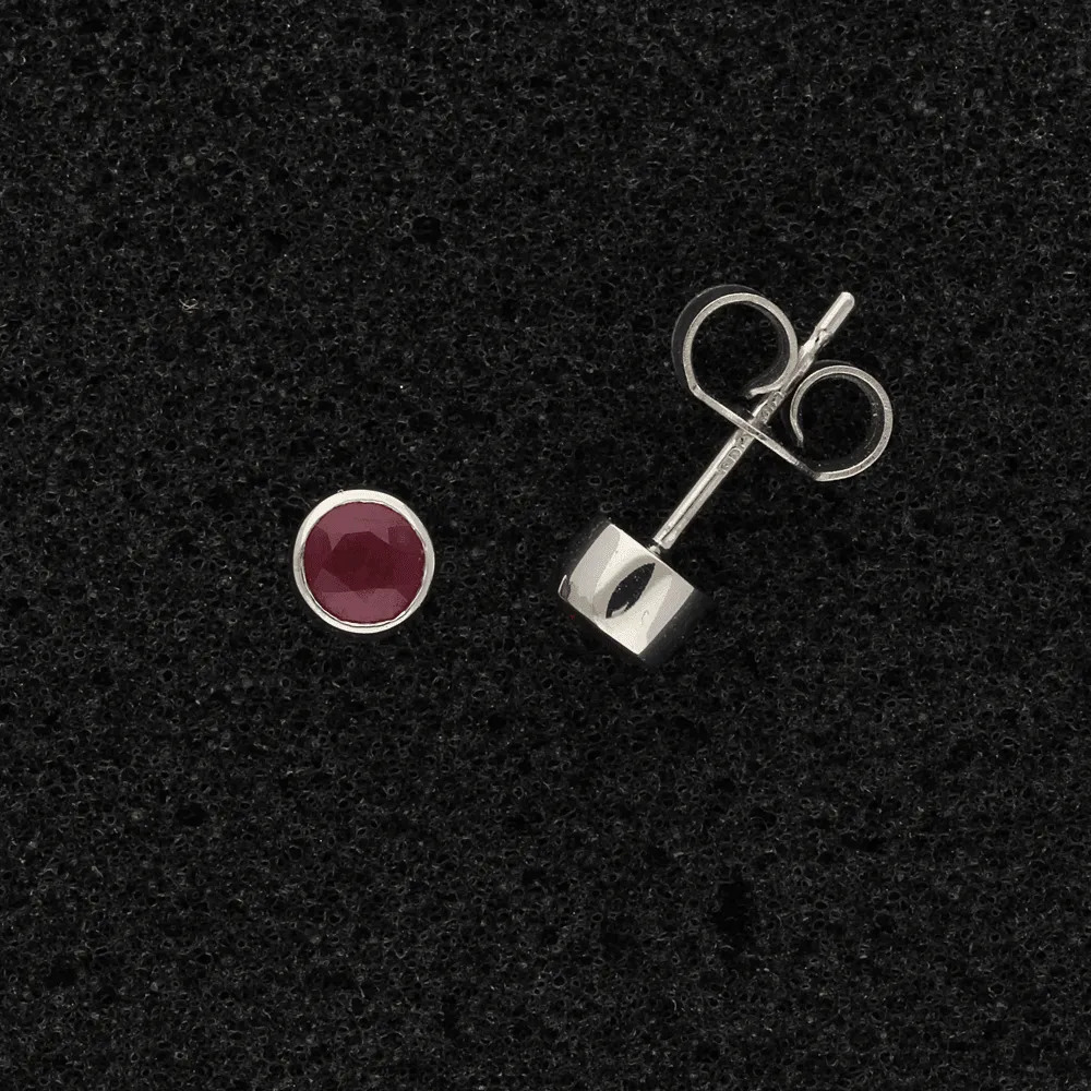18ct White Gold Ruby Rub-over Stud Earrings