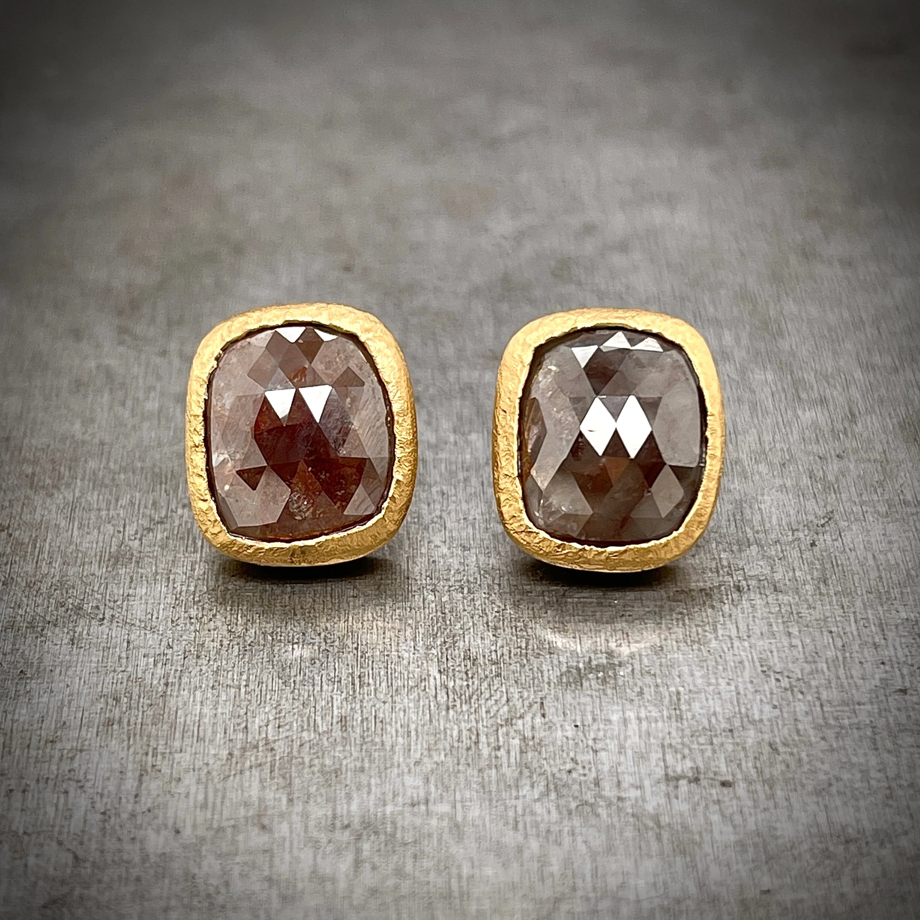 18k Yellow Gold Red/Brown Diamond Stud Earrings