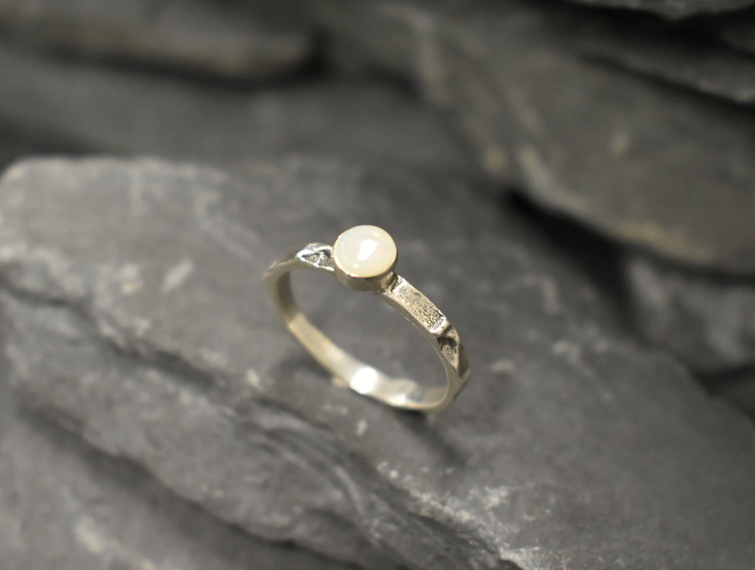 Australian Opal Ring - White Round Ring - Hammered Silver Band
