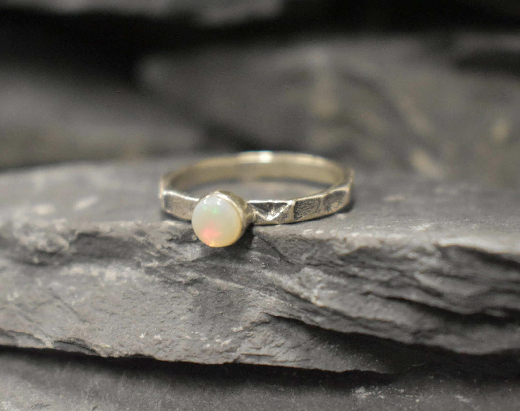 Australian Opal Ring - White Round Ring - Hammered Silver Band