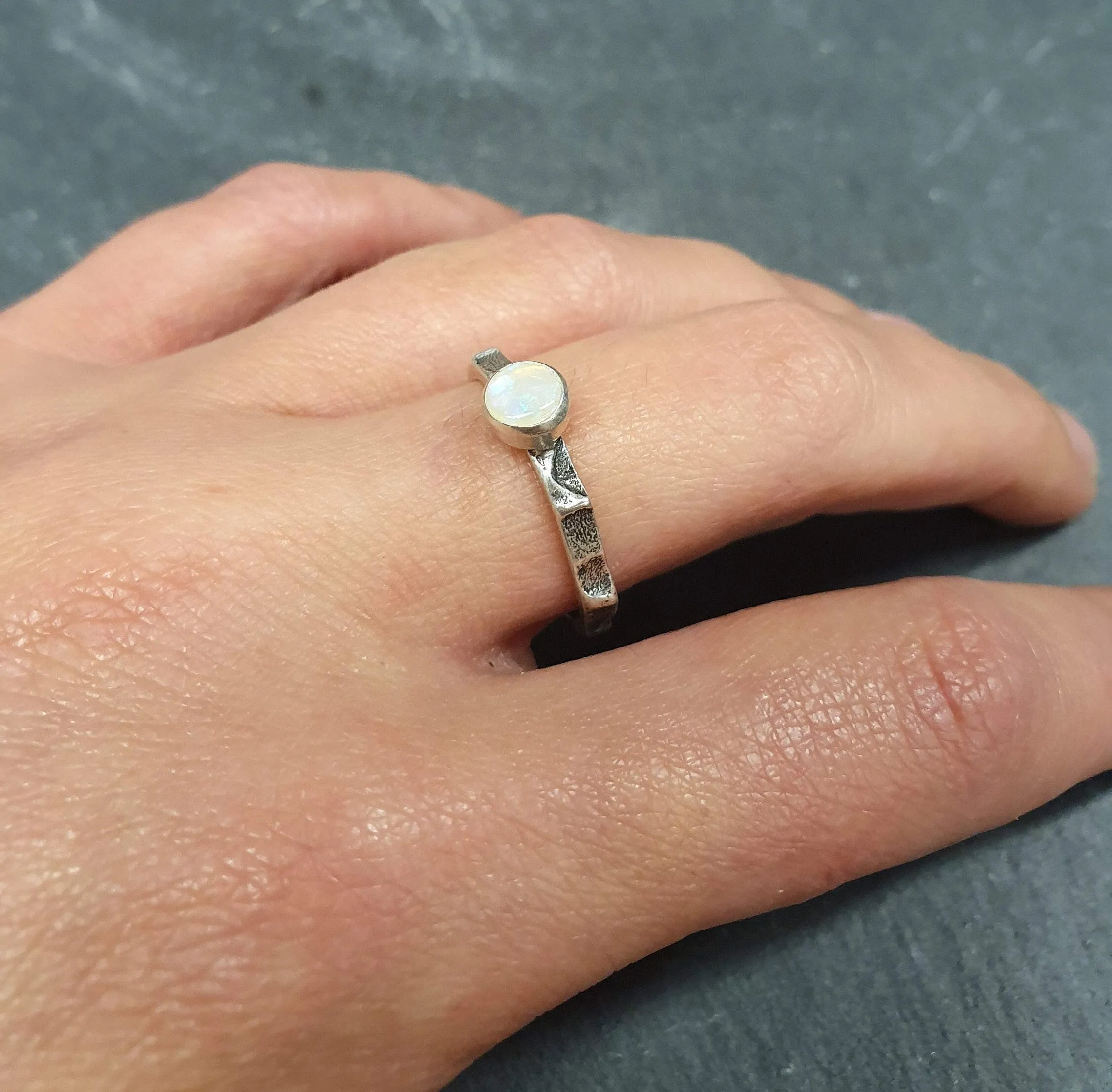 Australian Opal Ring - White Round Ring - Hammered Silver Band