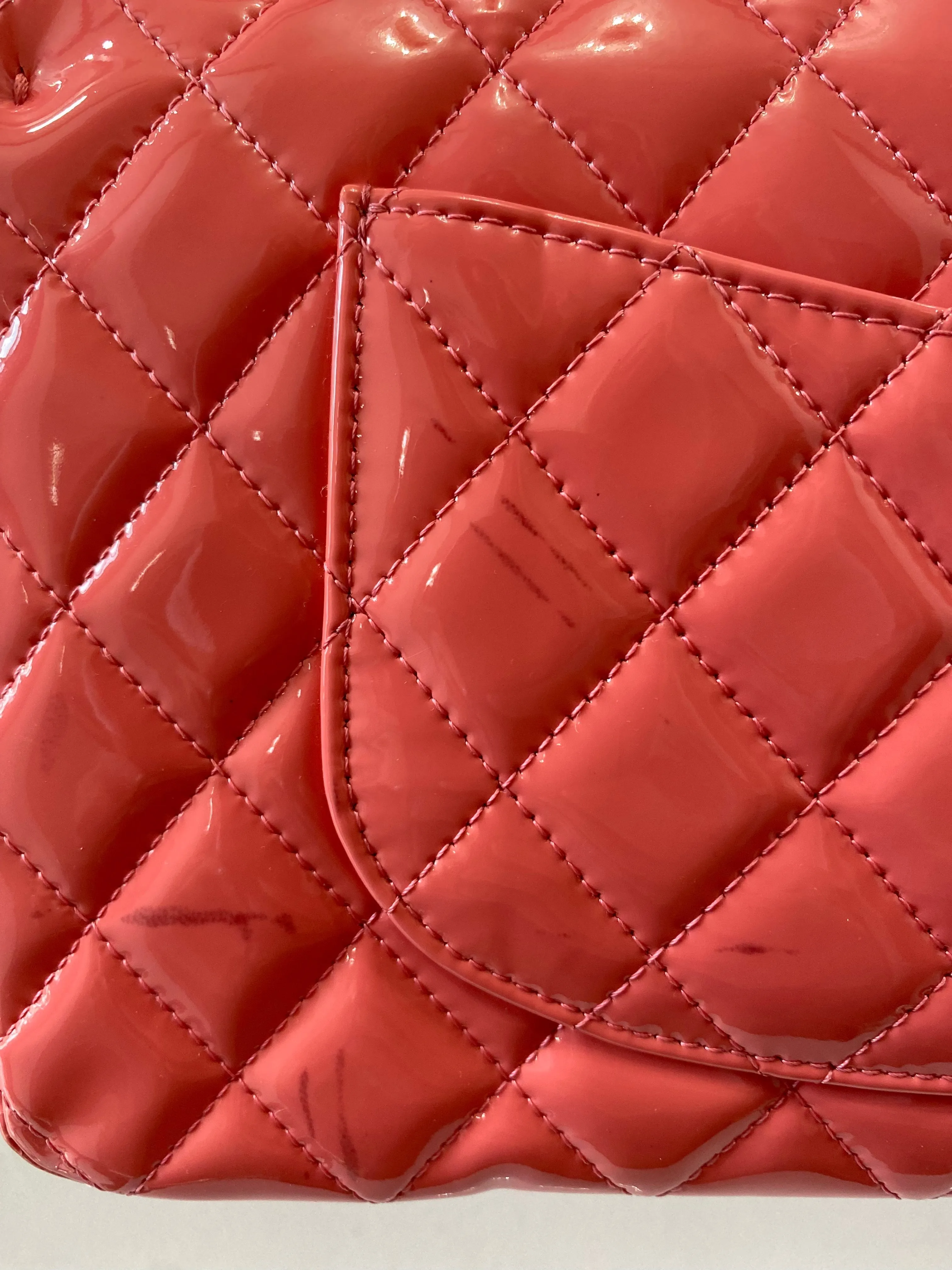 CHANEL CLASSIC MEDIUM DOUBLE FLAP SHOULDER BAG