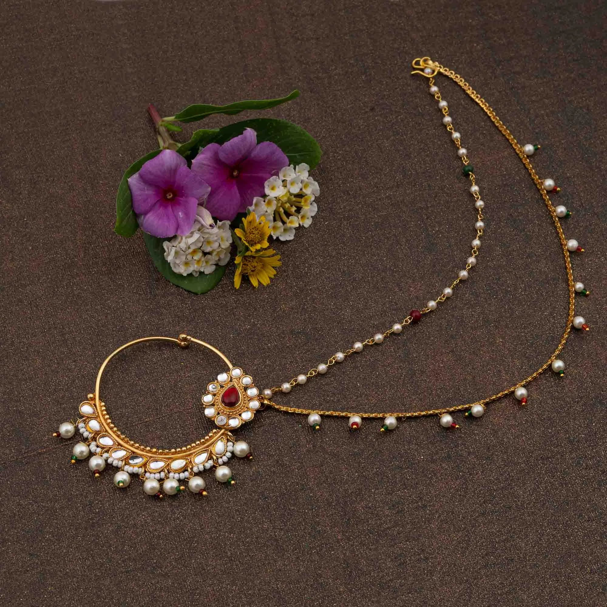 Glimmering Nose Ring with Delicate Chain