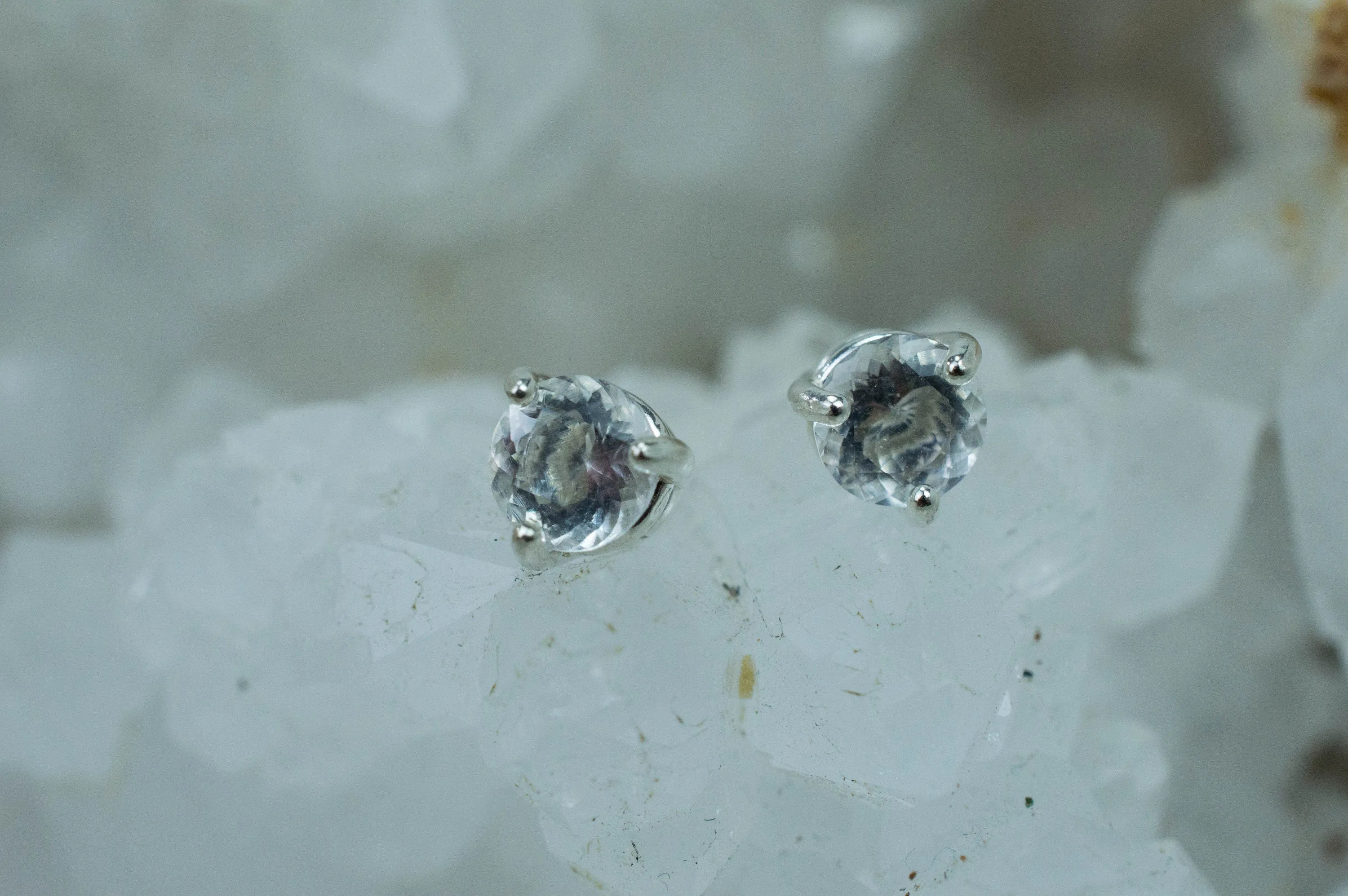 Hyalite Opal Earrings, Genuine Untreated Mexican Opals; 0.625cts