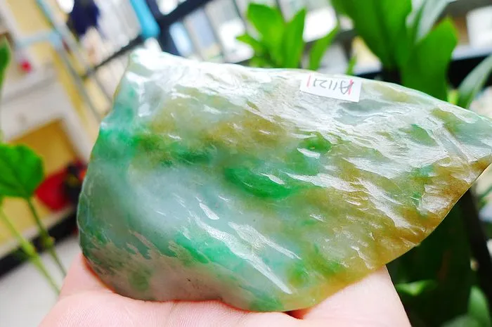 Natural Jade Rough Jadeite Raw (172g,9X5.7X2cm)