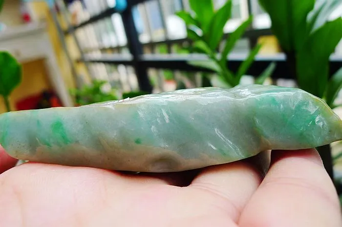 Natural Jade Rough Jadeite Raw (172g,9X5.7X2cm)