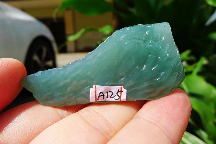 Natural Jade Rough Jadeite Raw (18.8g,5.9X2.4X0.8cm)