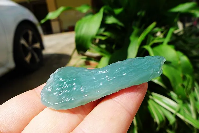 Natural Jade Rough Jadeite Raw (18.8g,5.9X2.4X0.8cm)
