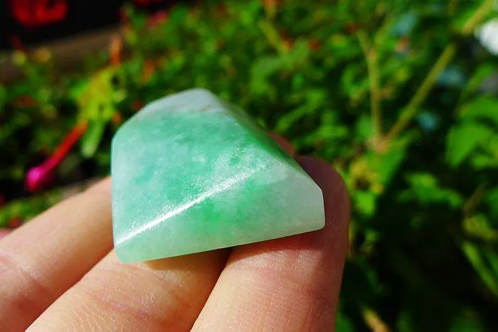 Natural Jade Rough Jadeite Raw (18g,3.2X2.3X1.1cm)