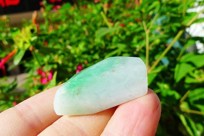 Natural Jade Rough Jadeite Raw (18g,3.2X2.3X1.1cm)