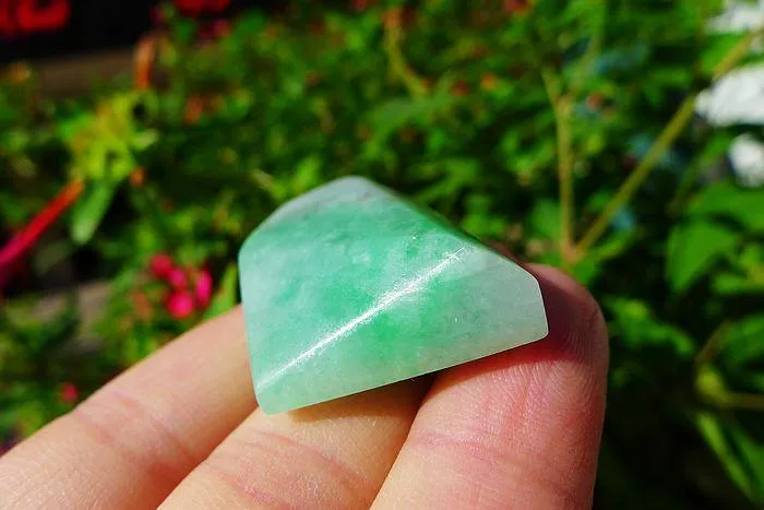 Natural Jade Rough Jadeite Raw (18g,3.2X2.3X1.1cm)