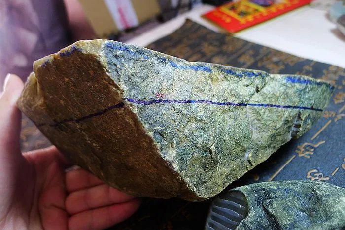 Natural Jade Rough Jadeite Raw (2.16kg,19X13.8X6.3cm)