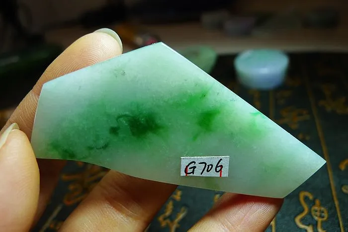 Natural Jade Rough Jadeite Raw (25g,7.2X3.1X0.55cm)