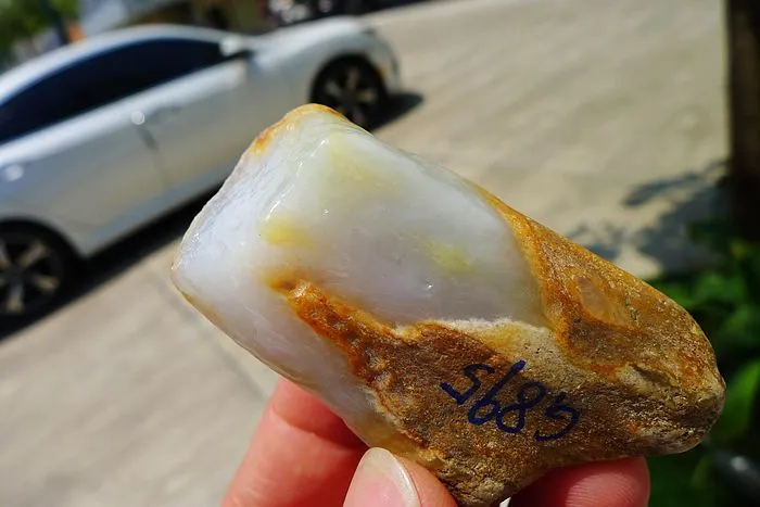Natural Jade Rough Jadeite Raw (70g,5.8X3.1X2.1cm)