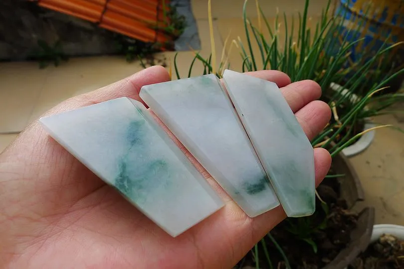 Natural Jade Rough Jadeite Raw 80g