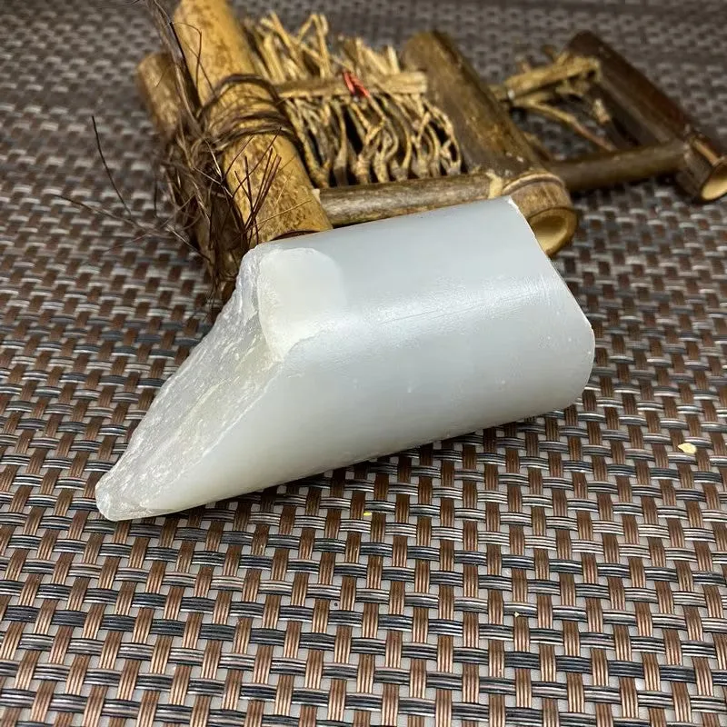 Natural Kunlun Jade Rough Nephrite Raw (245g,8.4X4.1cm)