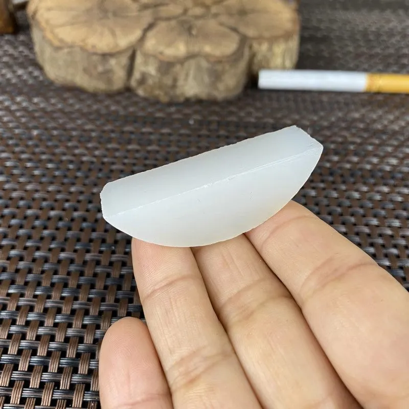 Natural Kunlun Jade Rough Nephrite Raw (26g,4.9X1.5X1.6cm)