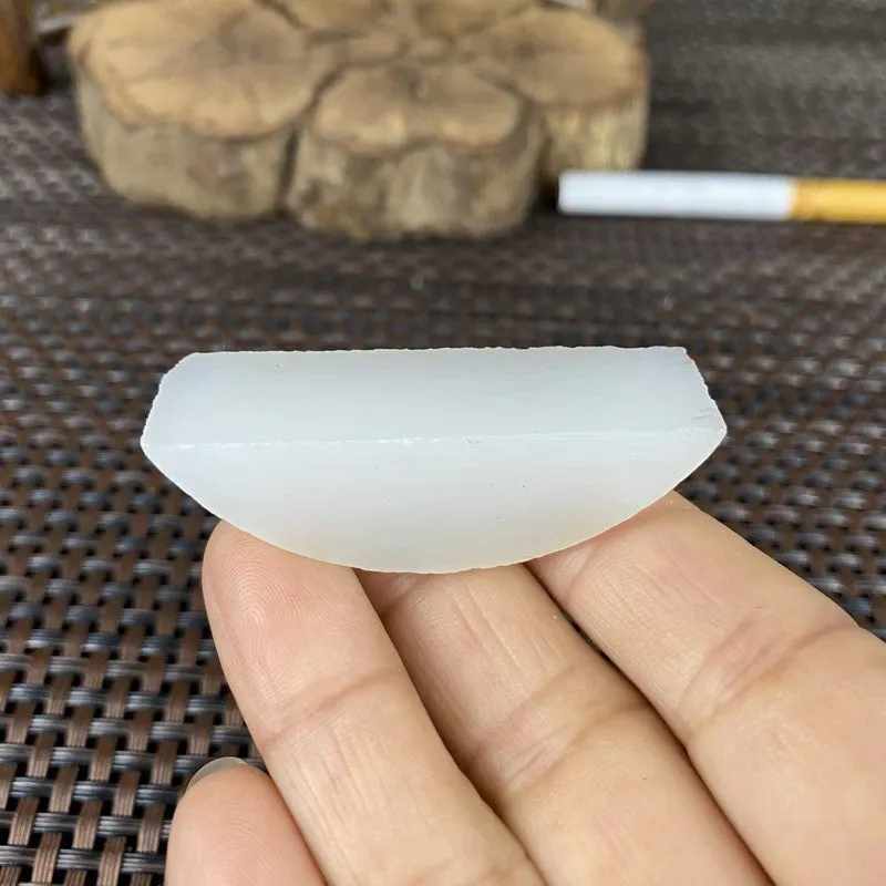 Natural Kunlun Jade Rough Nephrite Raw (26g,4.9X1.5X1.6cm)