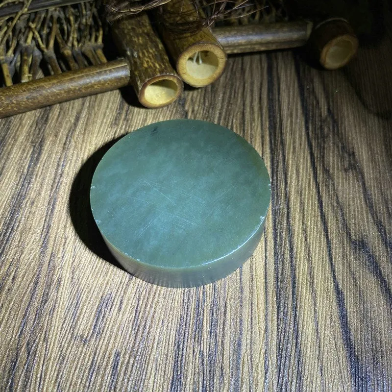 Natural Kunlun Jade Rough Nephrite Raw (80g,4.9X1.4cm)